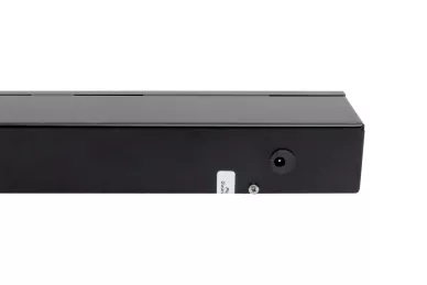 Adattatore PoE RACK 19'' a 8 porte con LCD