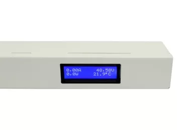 Adattatore PoE RACK 19'' a 8 porte con LCD