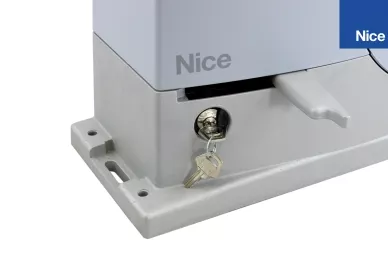 Dźwignia odblokowywujaca siłownik: