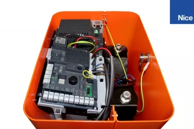 Nice L-BAR R10 elektromechanische Schranke bis zu 9m