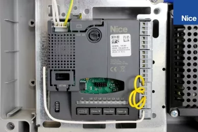 Nice MC424LR10 centrala sterująca do siłowników 24V
