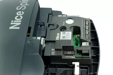 Nice SPIN40R10 Antrieb für Garagentore 1000 N, Riemen, Schiene 3 x 1 m