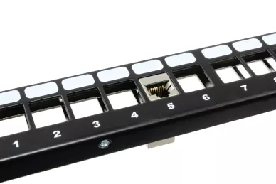 Patchpanel 19'' 24x keystone 1U leer