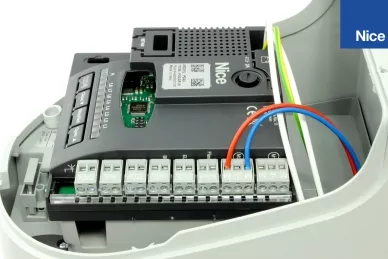 POA3R10 control panel: