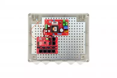 Switch PoE ATTE IP-5-11-L3 dla 5 kamer IP niebuforowy z zasilaczem w obudowie zewnętrznej