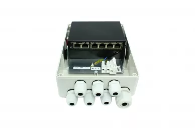 Switch PoE Pulsar SG64H mit Stromversorgung für bis zu 4 IP-Kameras in einem Gehäuse