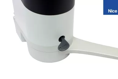 Wysprzeglanie napędu przy użyciu kluczyka NICE