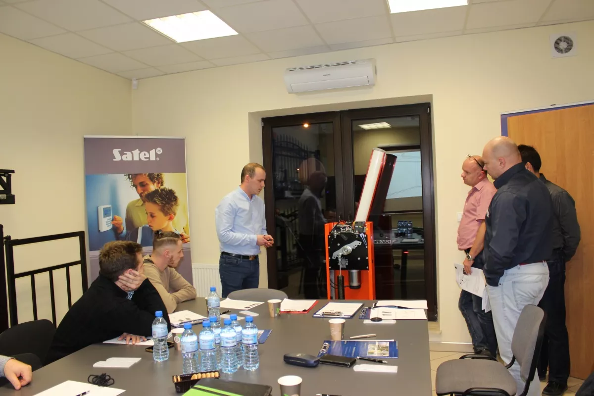 08.12.2015 - 09.12.2015 Szkolenie licencyjne podstawowe - Automatyka do bram Nice