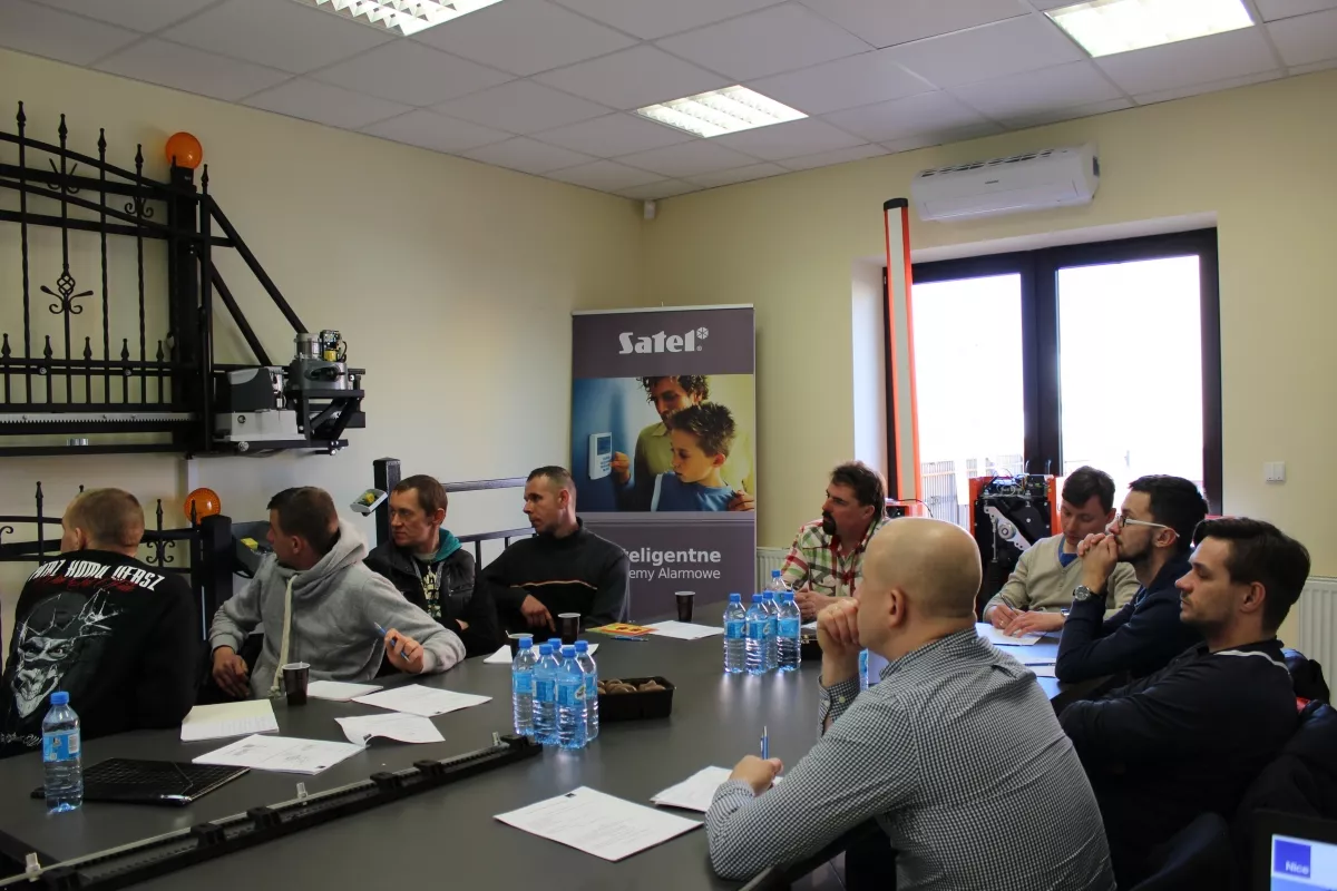 16.03.2016 - 17.03.2016 Szkolenie licencyjne podstawowe-Automatyka do bram Nice
