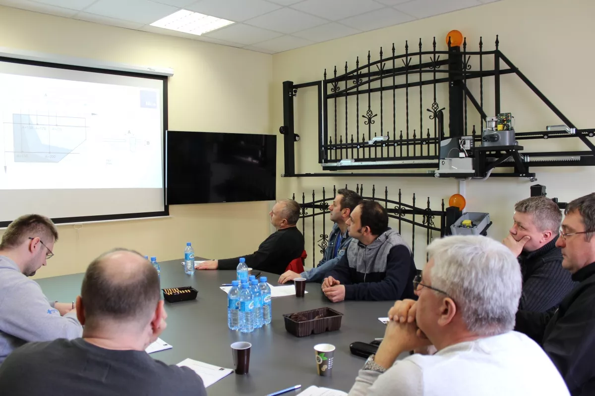 30.03.2016 - 31.03.2016 Szkolenie licencyjne podstawowe-Automatyka do bram Nice
