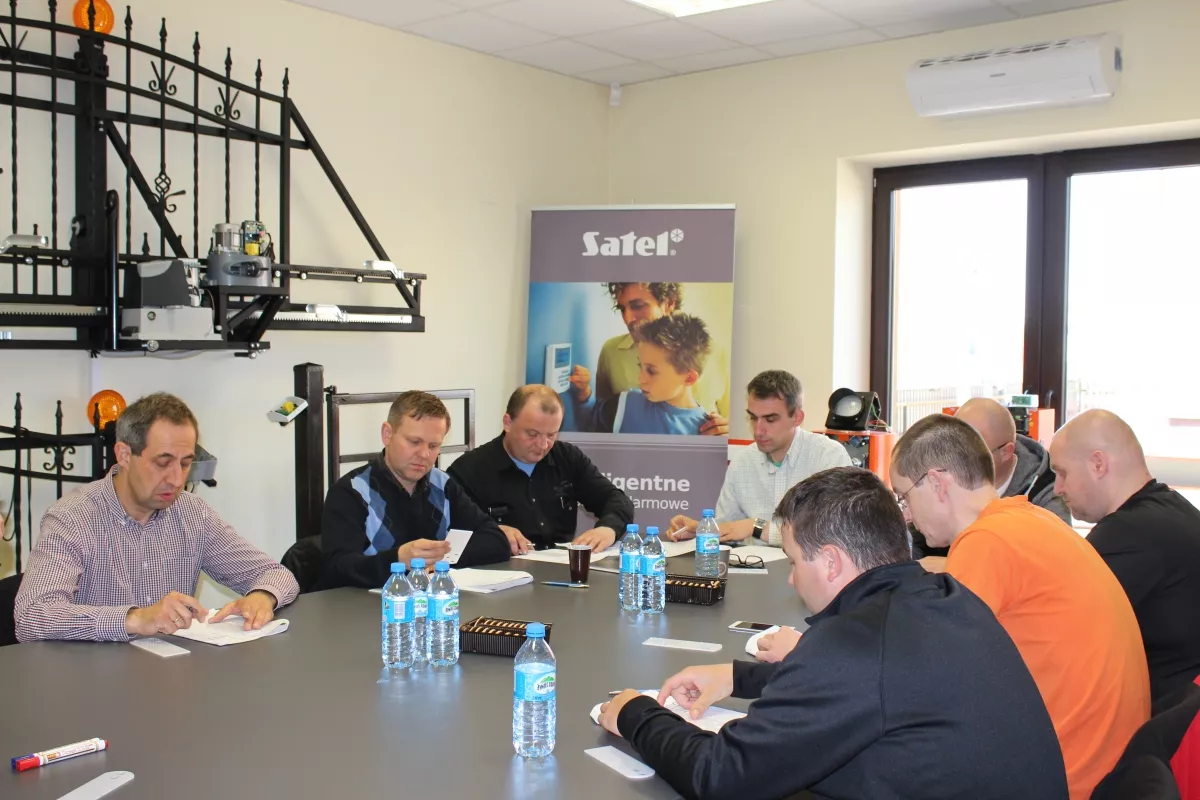 21.04.2016 - 22.04.2016 Szkolenie licencyjne podstawowe-Automatyka do bram Nice