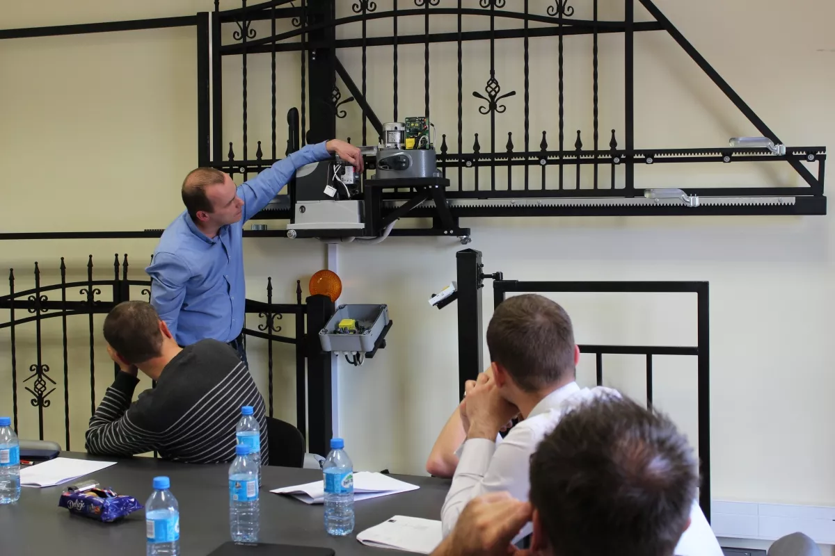 05.05.2016 - 06.05.2016 Szkolenie licencyjne podstawowe-Automatyka do bram Nice