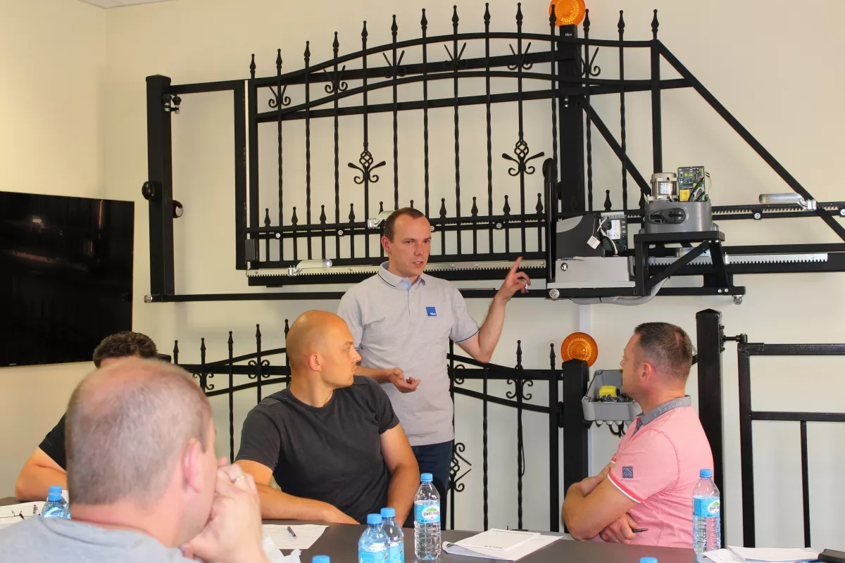 15.06.2016 - 16.06.2016 Szkolenie licencyjne podstawowe-Automatyka do bram Nice