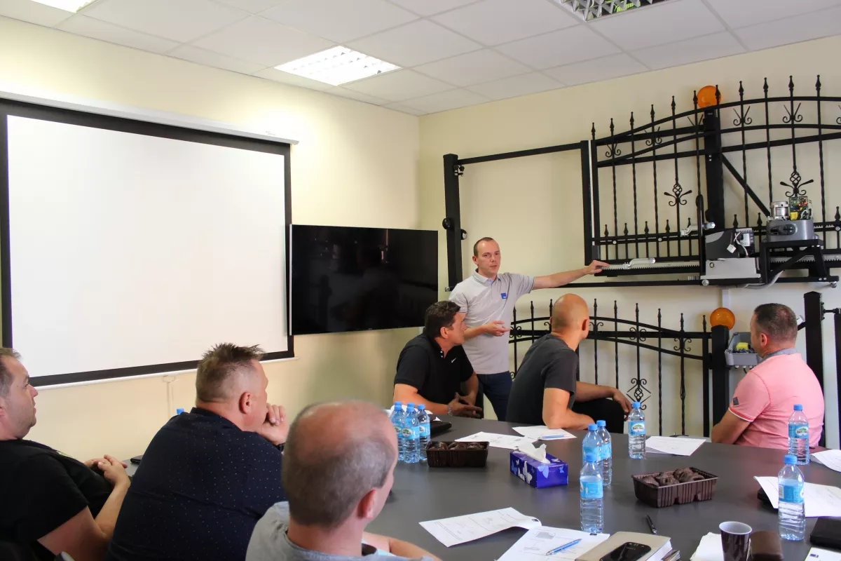 15.06.2016 - 16.06.2016 Szkolenie licencyjne podstawowe-Automatyka do bram Nice