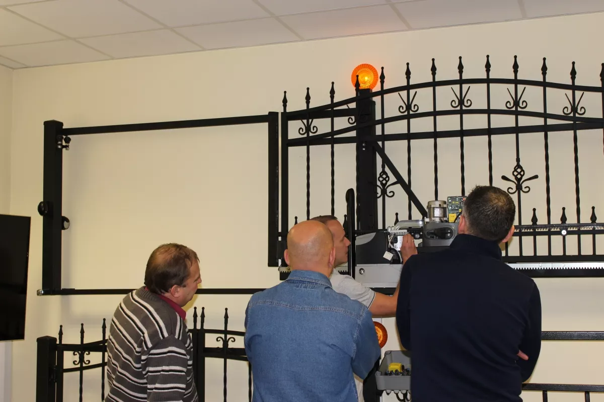 16.11.2016 - 17.11.2016 Szkolenie licencyjne podstawowe-Automatyka do bram Nice