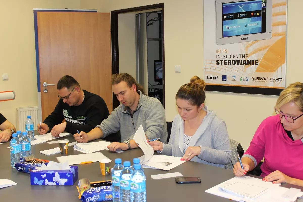 16.11.2016 - 17.11.2016 Szkolenie licencyjne podstawowe-Automatyka do bram Nice