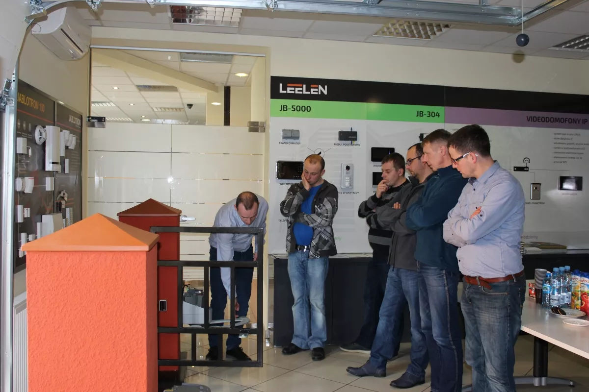 12.02.2016 Szkolenie licencyjne zaawansowane- Automatyka do bram Nice